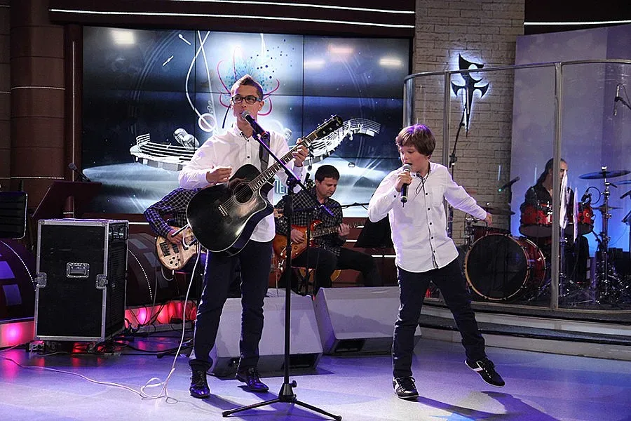 Улични музиканти шашнаха Слави