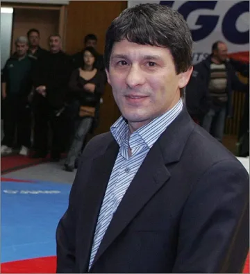 Шефът на борците на купон в Щатите