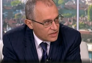 КЗК: Собствениците на данъчни складове диктуват цените на горивата