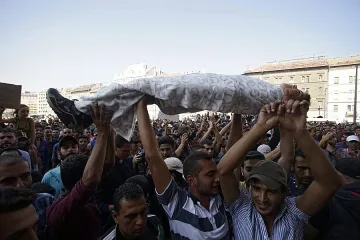 3000 бежанци лагеруват в Будапеща (ОБЗОР)