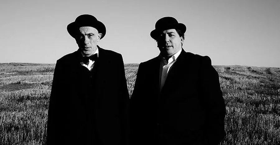 Ламбо открива сцена на кръстопът