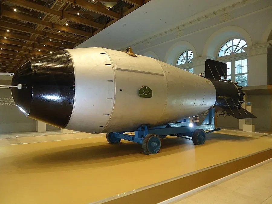 Москва показа Цар Бомба, която уплаши Америка