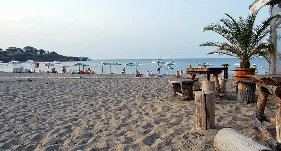 Млад мъж се удави на плаж в Бургас