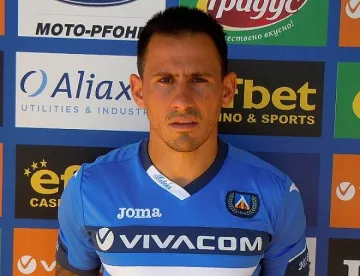 Живко Миланов подписа с "Левски"