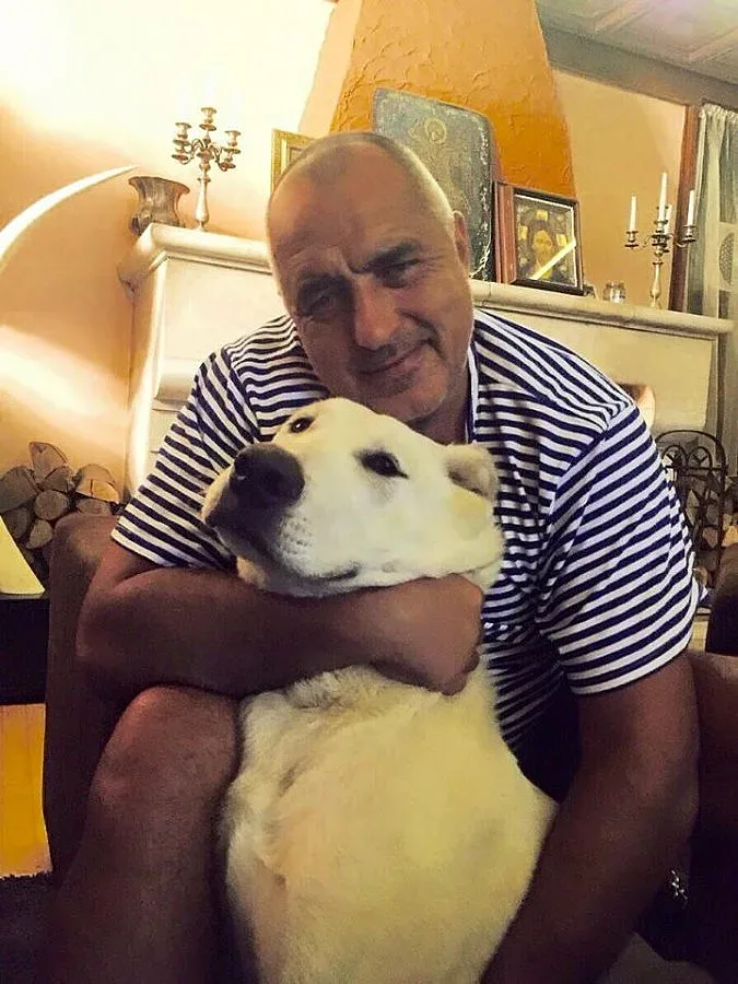 Борисов показа новата овчарка 