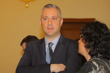 Лукарски реже лентата на  "Арена Петрич"