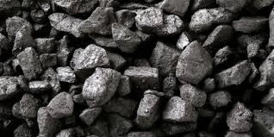 Прибраха от търговец 80 чувала нелегален кюмюр