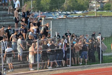 Сблъсъци между полицията и феновете на "Локо" Пд