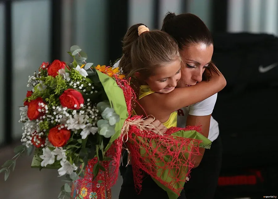 Момиче на 8 г. разчувства Ивет