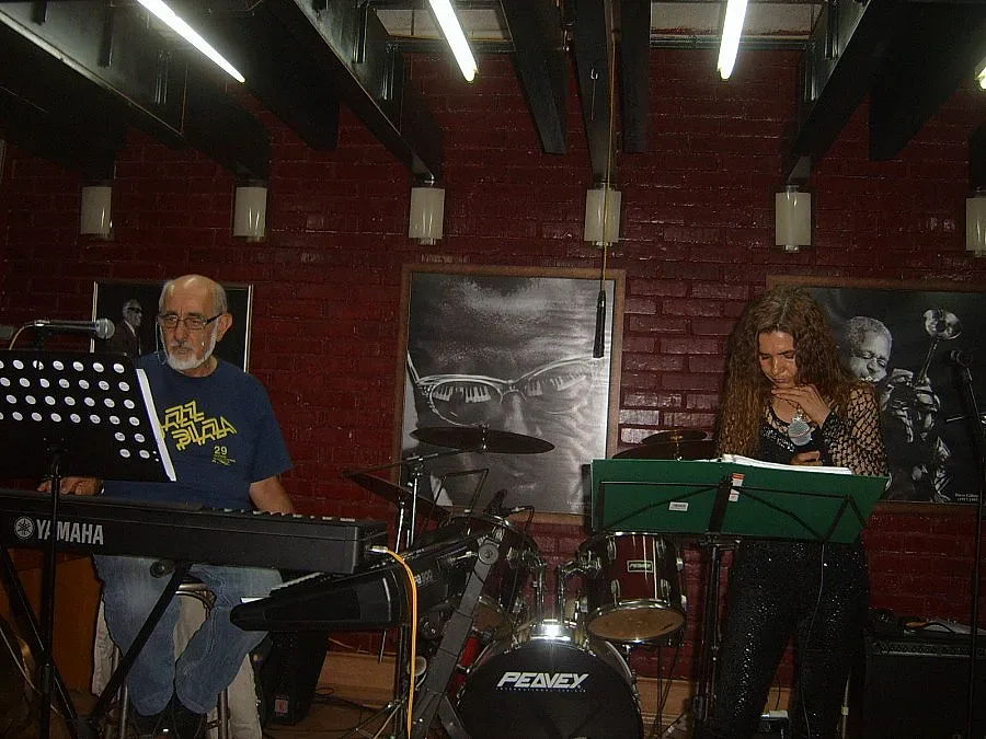 Евъргрийни и джаз стандарти за меломаните в Кърджали