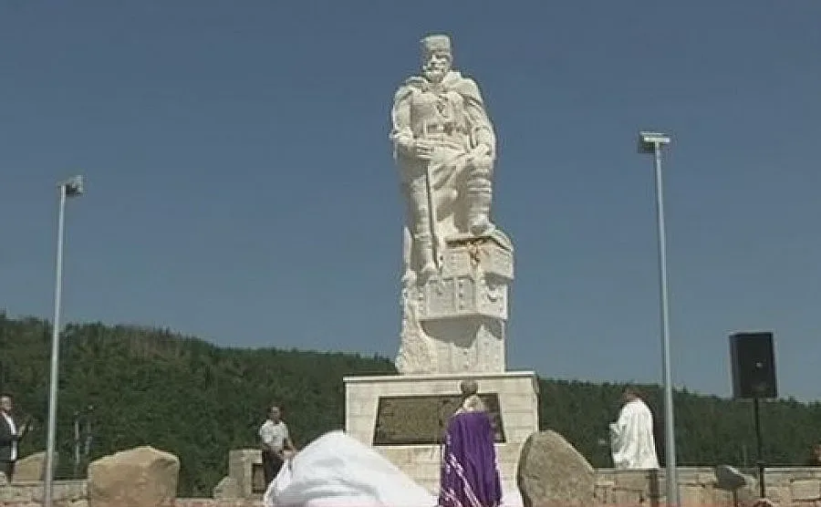 Откриха паметник на Вълчан войвода