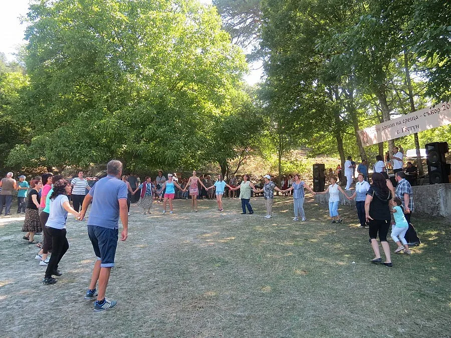 Селски събор събра стотици край Банско