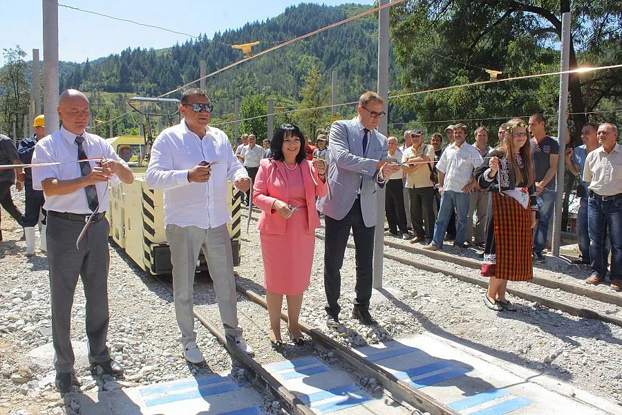 Във "Върба" търсят още 300 миньори