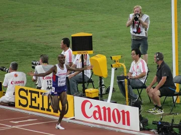 Мо Фара с исторически "трипъл дабъл"