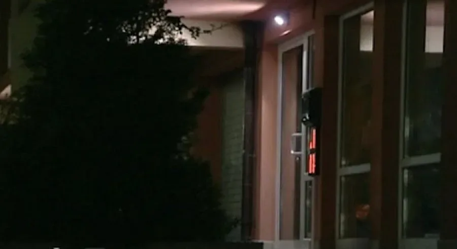 Дискотека в жилищен блок побърква хората (ВИДЕО)