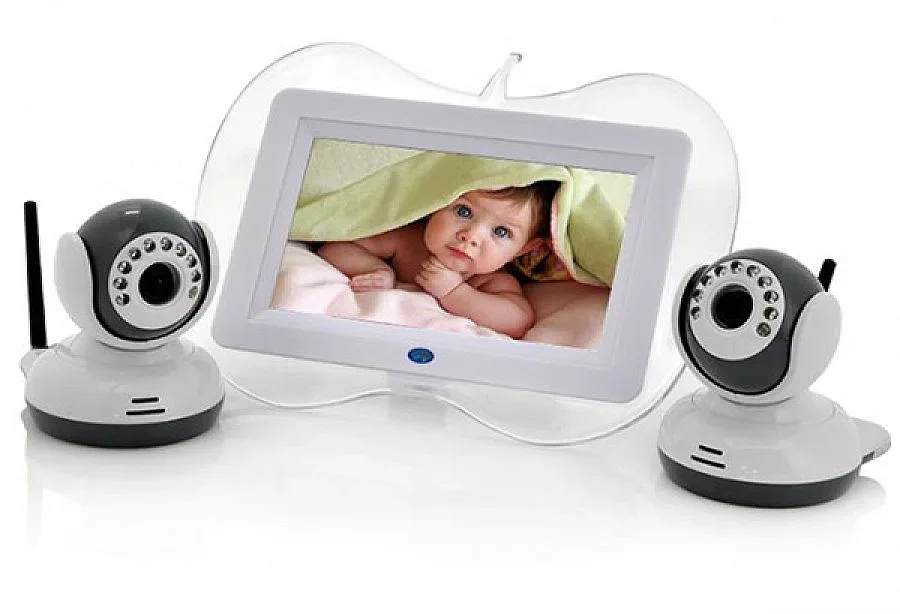 Шпионират ни  и чрез бебефон