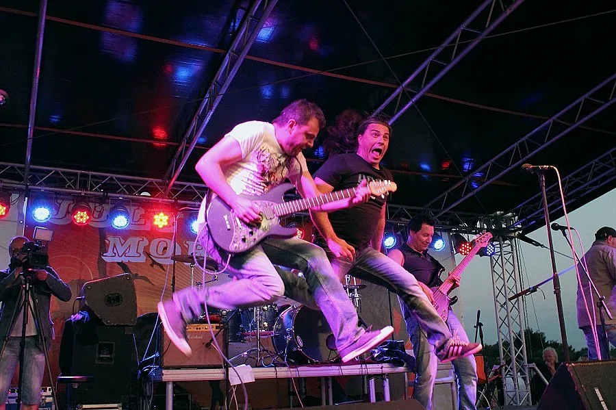 Б.Т.Р. & Христо Мутафчиев с акустичен концерт на Аполония