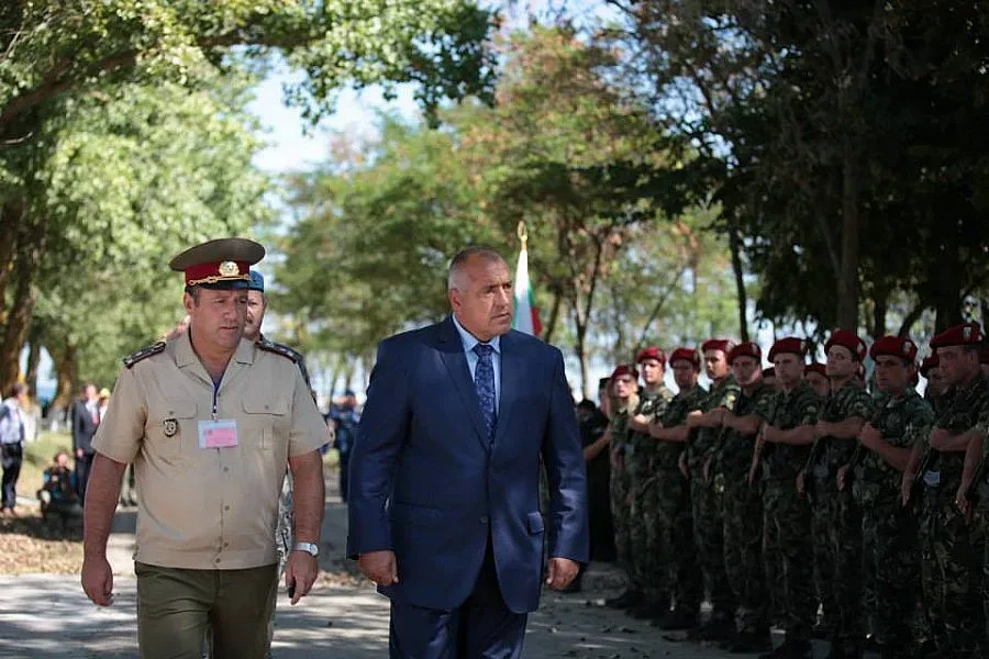 Бойко: Чака ни страшна зима с бежанците