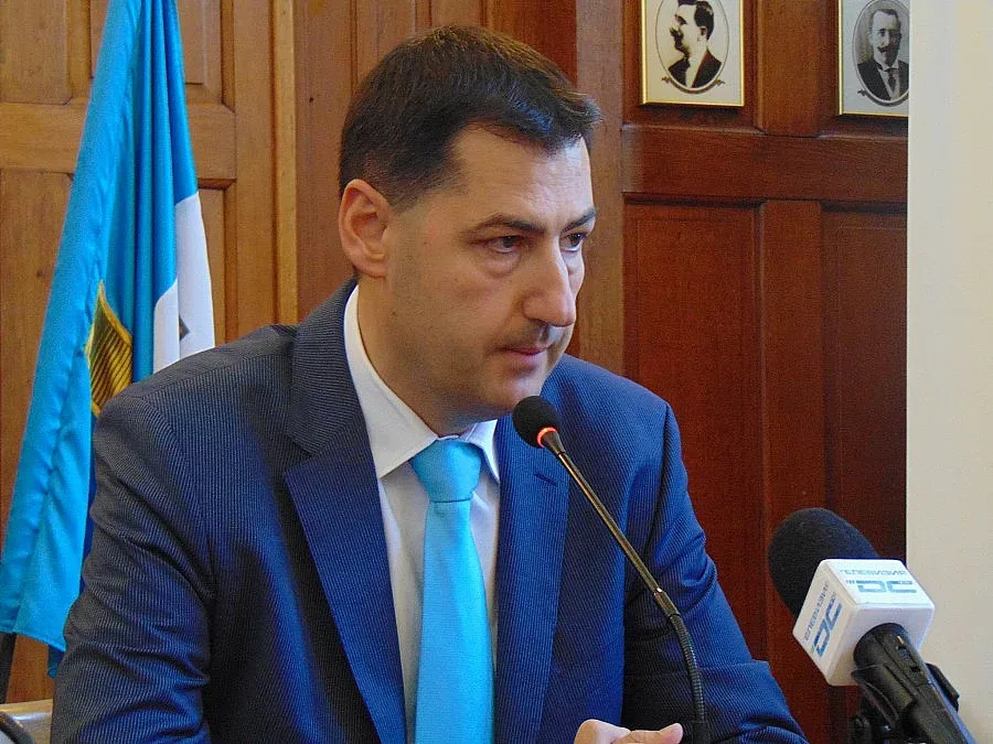 Тотев на прокурор за втори път за скандални финансови схеми