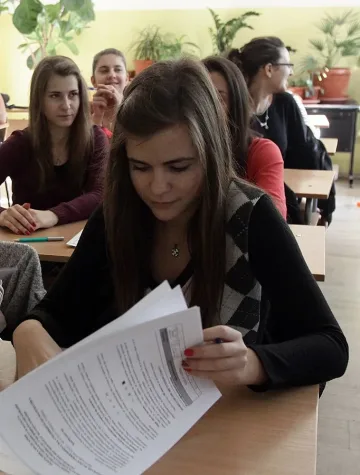 Гледат матурите нонстоп на видео