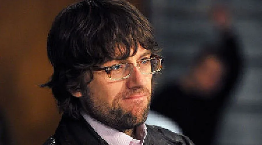 Георги Тенев води "Ръкописът"