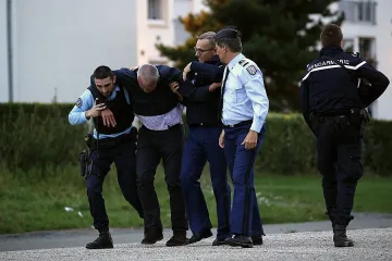 Четирима загинаха след стрелба в ромски лагер във Франция