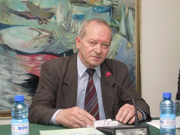 Бежанците щяха да ни  залеят, ако бяхме в Шенген