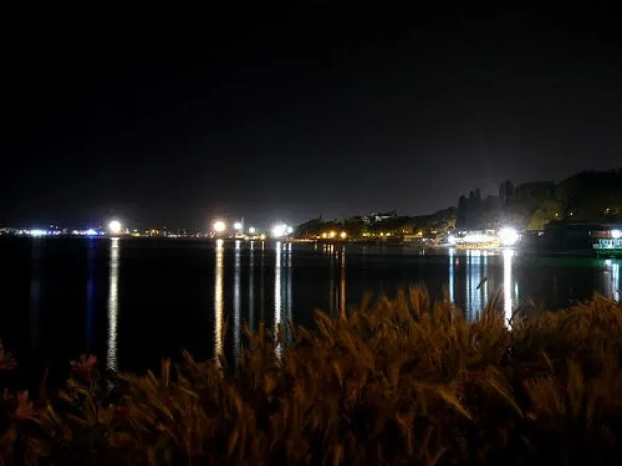 Мними ченгета глобяват за секс на плажа