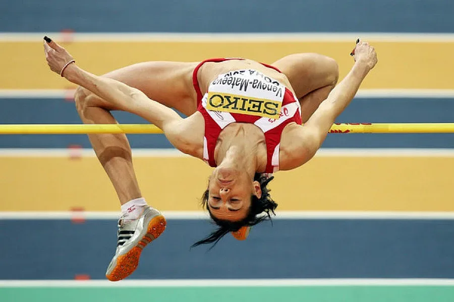 Венева поставя рекорд в Пекин