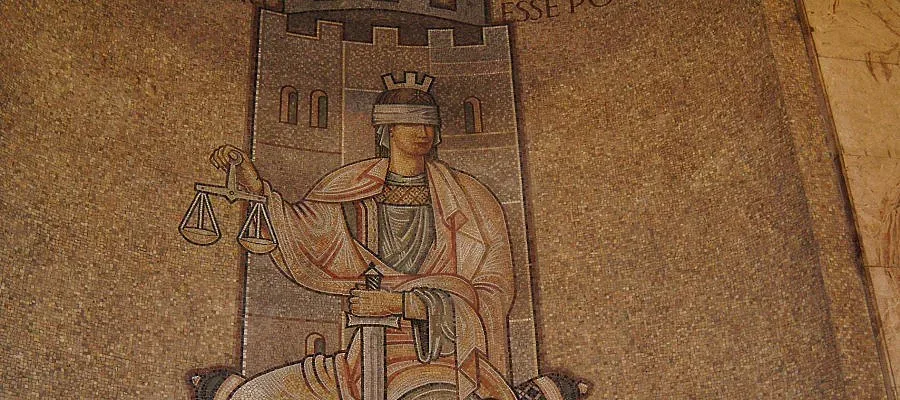 Обвинения за петима, набирали проститутки, още един се издирва