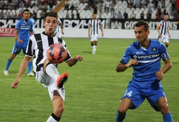 Холандец върза тенекия на "Левски"