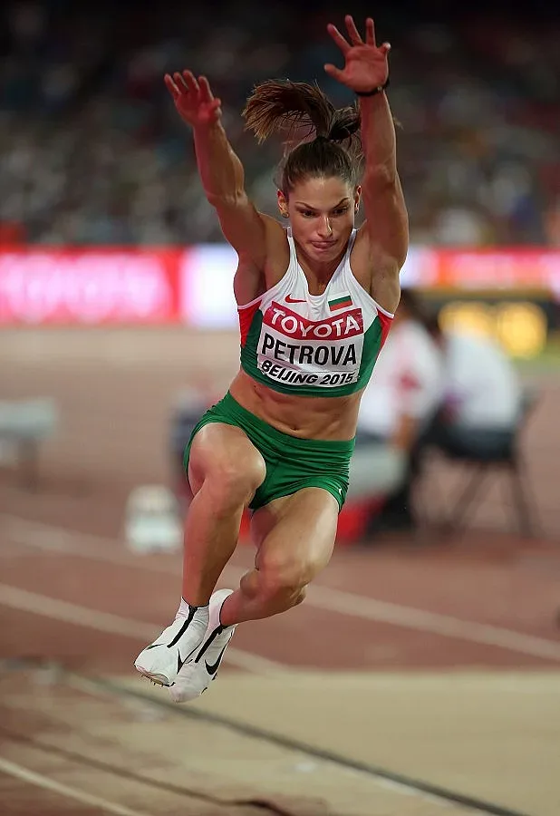 Премия от 15 000 долара не спря сълзите на Габи (ОБЗОР)