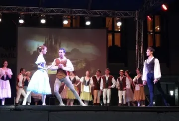 Дон Кихот и Кармен в Банско