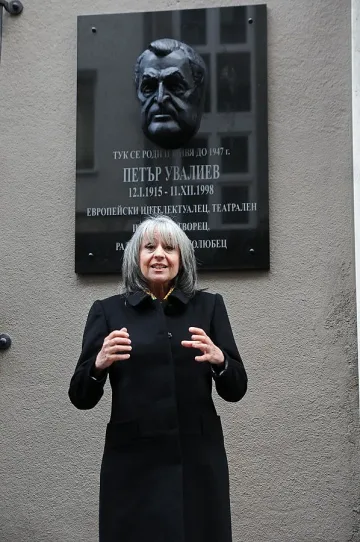 Попова осъди разрушаването на древните светини