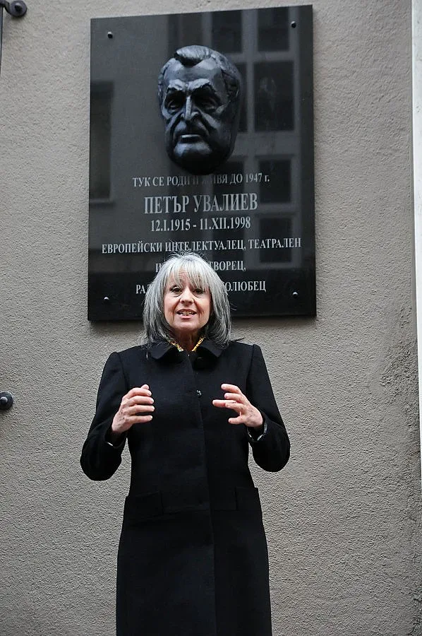 Попова осъди разрушаването на древните светини