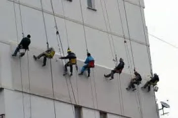 Санират 14 блока в Дупница