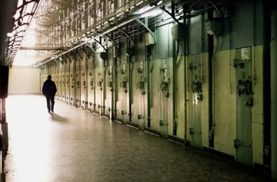 Възрастна жена опита да вкара наркотици в Пловдивския затвор