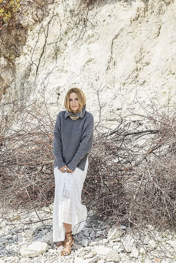 Ирина Тенчева блести в есенни тоалети