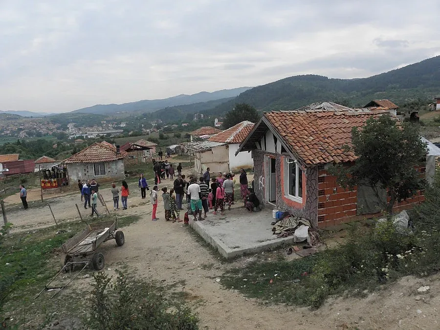 Нови домове за ромите в Гърмен