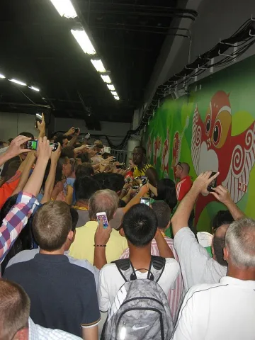 Болт се разбяга в сериите в Пекин