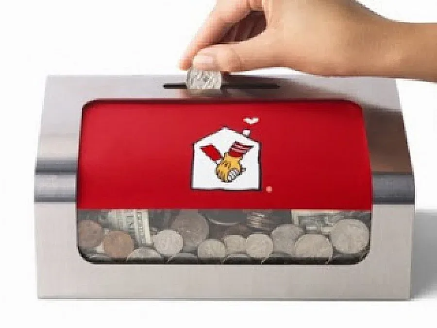 Задигнаха  дарения за болен от рак богослов