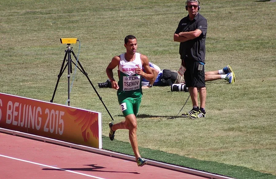 Слаб старт за Митко Ценов на световното
