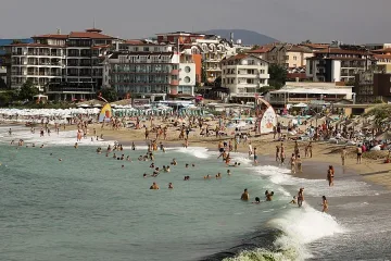 20 дни се къпят в заразено море