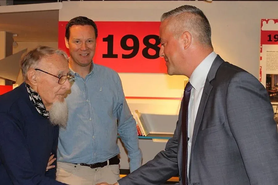 ИКЕА търси български мебели, текстил и фаянс