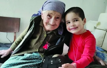 Легендарна готвачка от соц морето на България удари 104!