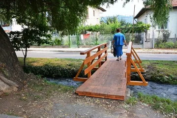 Ремонтират дървени мостове в Разлог