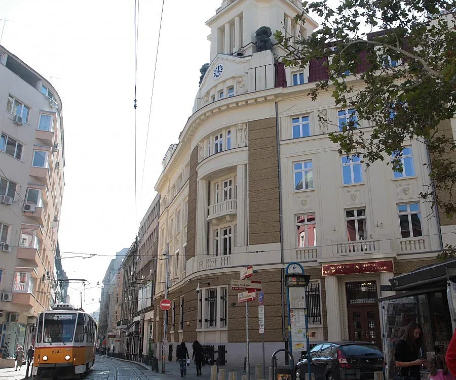 КТБ ужили най-силно енергетиката