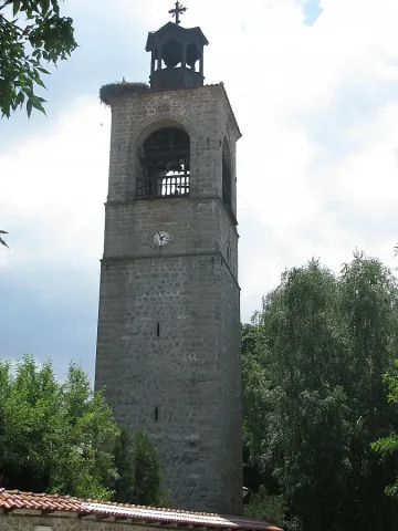 Правят кръгово кръстовище в Банско