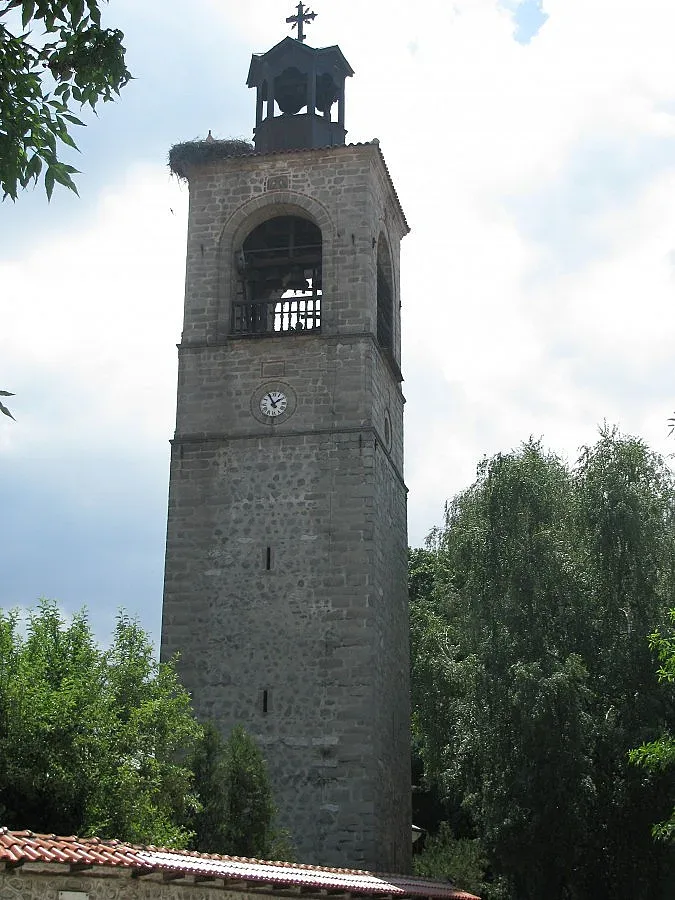 Правят кръгово кръстовище в Банско