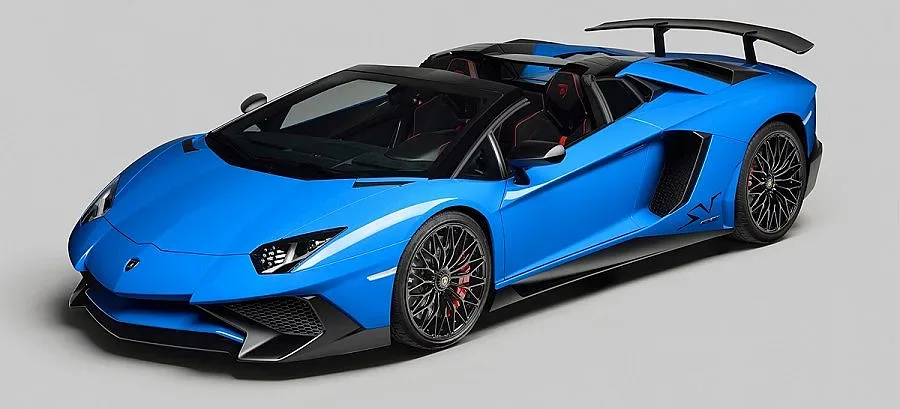 Lamborghini вади звяр със 750 коня